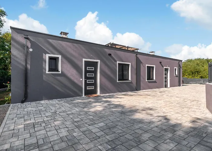 Apartament Cozy In *